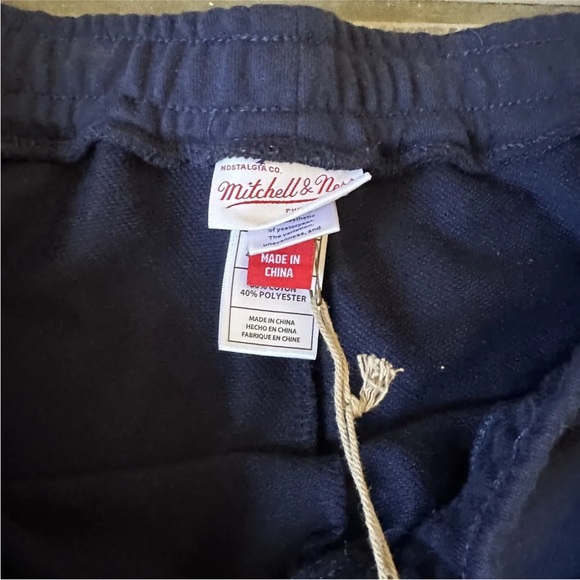 New Houston Astros Mitchell & Ness Sweat Shorts Size XL - Picture 4 of 5